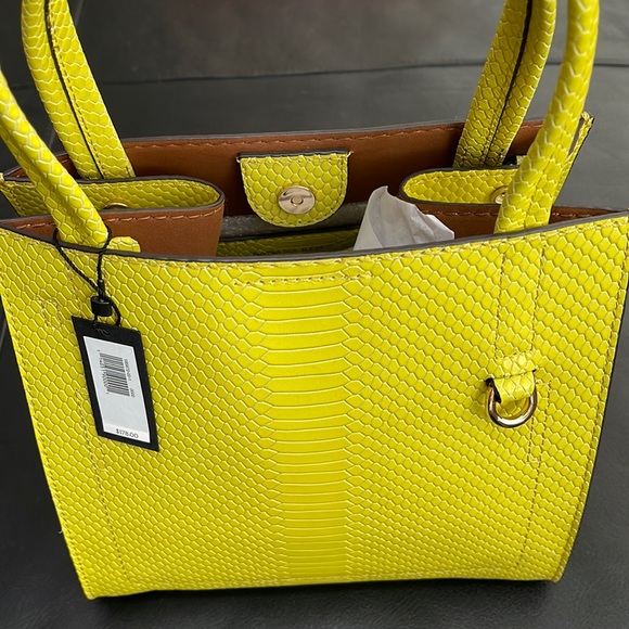 RAER** **NWT**BANANA REPUBLIC Yellow Croc Embossed Leather Mini Tote Bag - Picture 4 of 9